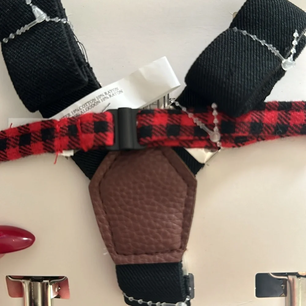 Bow tie and suspenders set